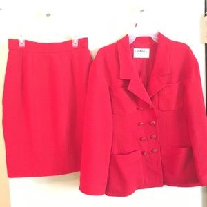 Chanel woman’s wool/silk suit